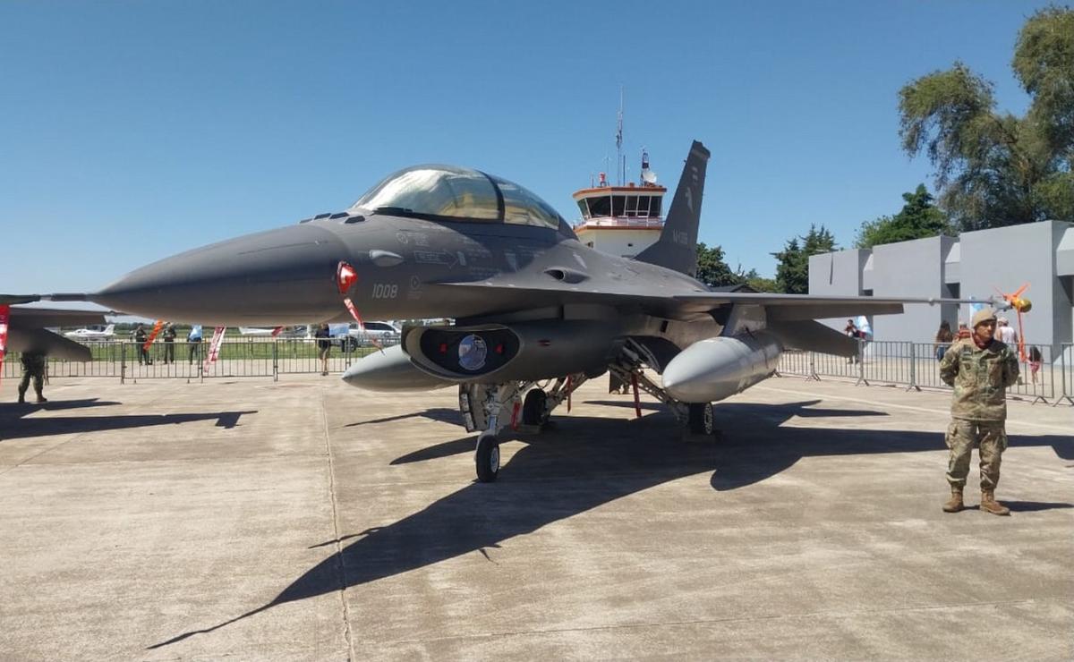 Se demoró la llegada de seis nuevos F-16 a Río Cuarto: cuándo arribarían