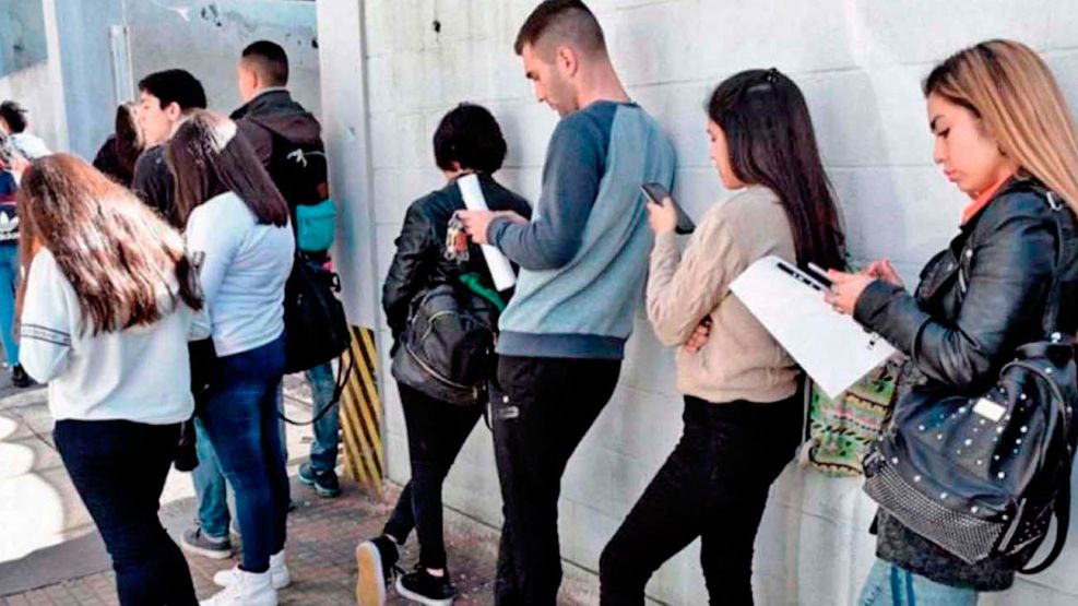 Con la Reforma Laboral se perdieron 36.000 empleos y cerraron casi 7.000 empresas en cuatro meses